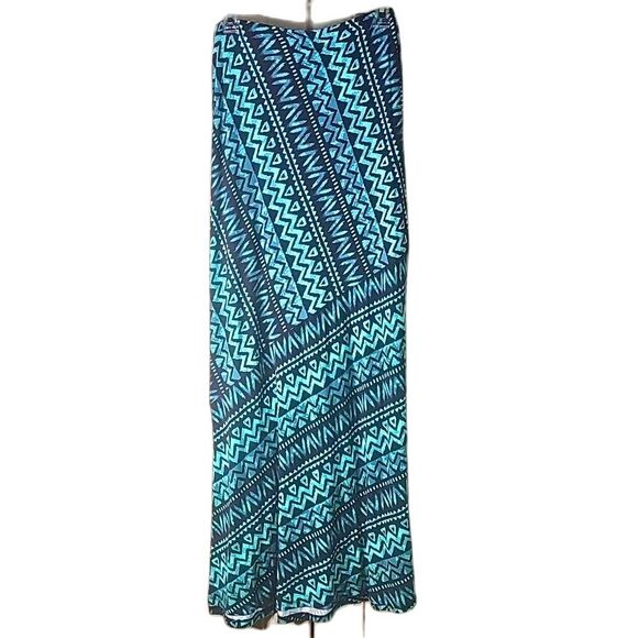 Maxi Skirt by Matty M Jade and Black Size Medium Elastic Waist - Picture 1 of 4